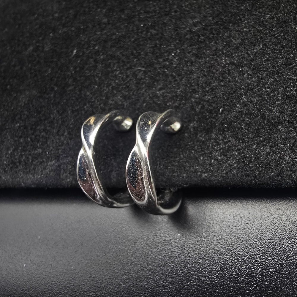 Silver Tone Clip On Hoop Earrings Simple Twisted Vintage Jewelry